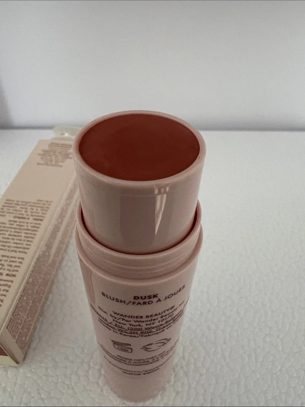 Wander Beauty On-The-Glow Blush & Illuminator stick — Dusk & Nude Glow